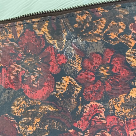 Patricia Nash Floral Patterned Clutch - Picture 2 of 8